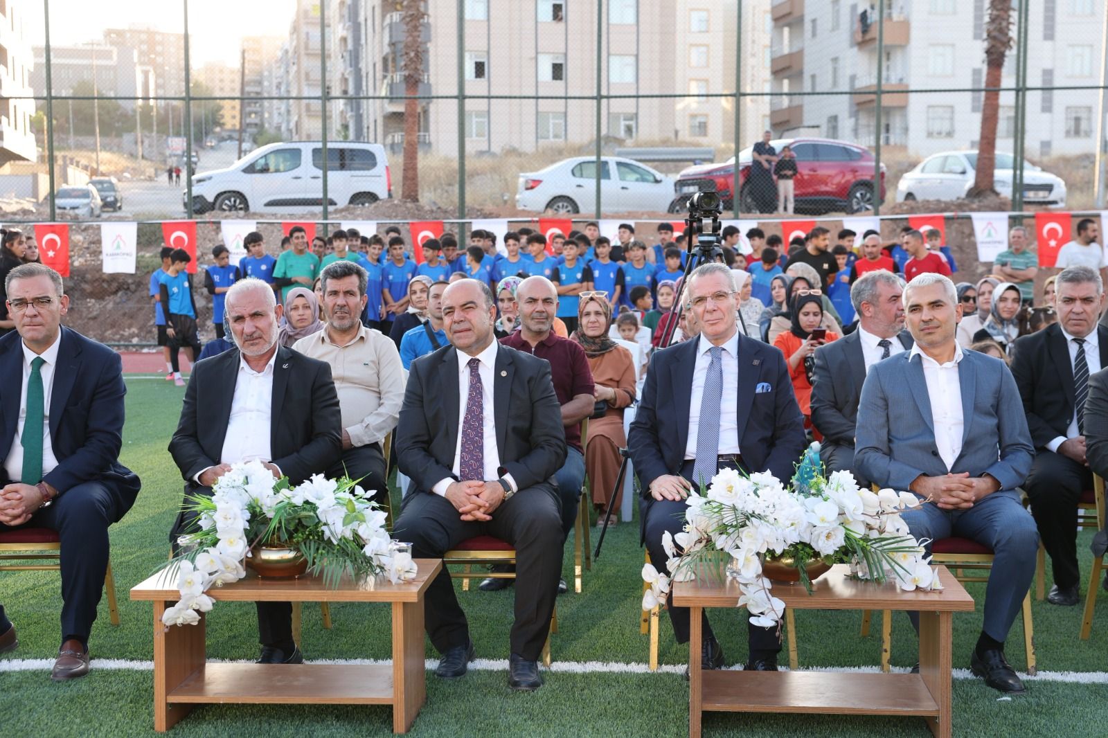 Karaköprü’de Spor Yatırımlarıyla Yeni Nesil Yetişiyor