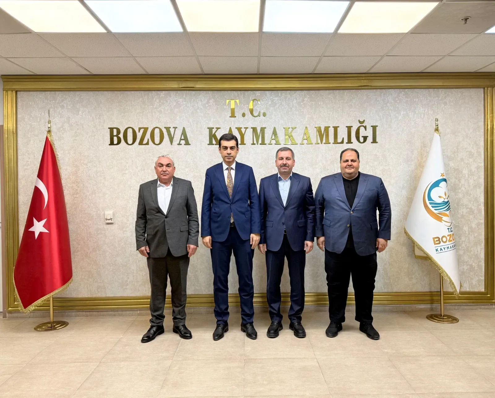 Metin Baydilli ve beraberindekilerden Bozova Kaymakamı Özdemir’e ziyaret