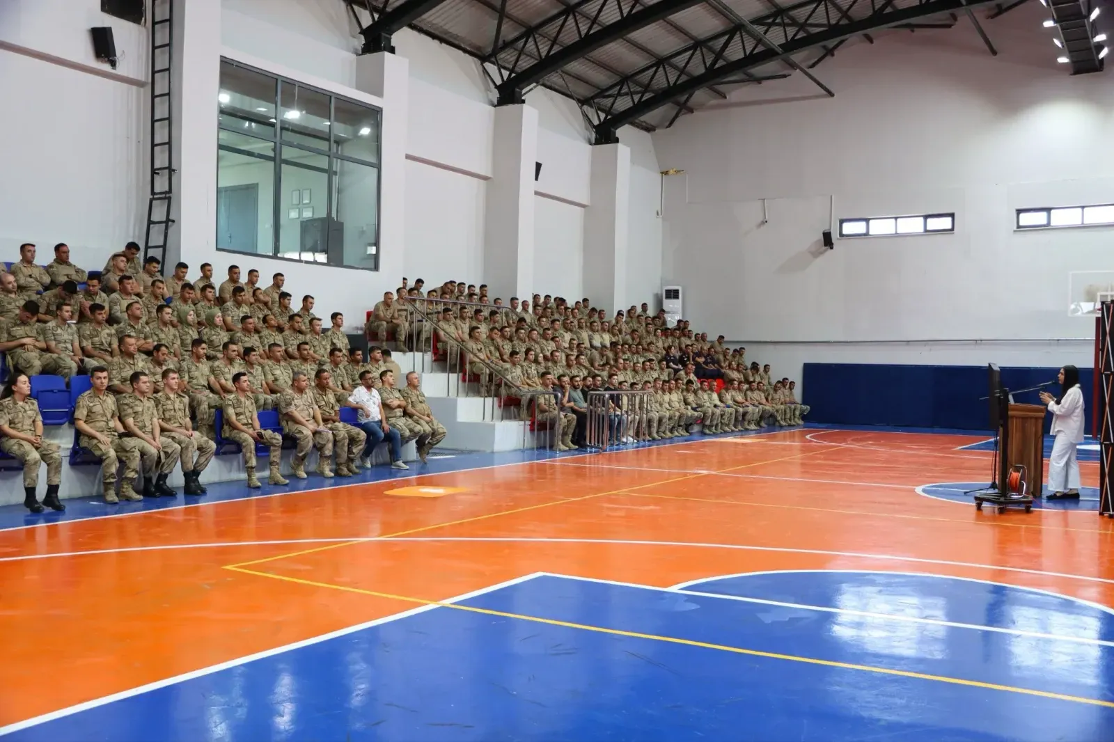 Şanlıurfa Jandarmasında Personele “Güven Toplumun İnşası” Eğitimi