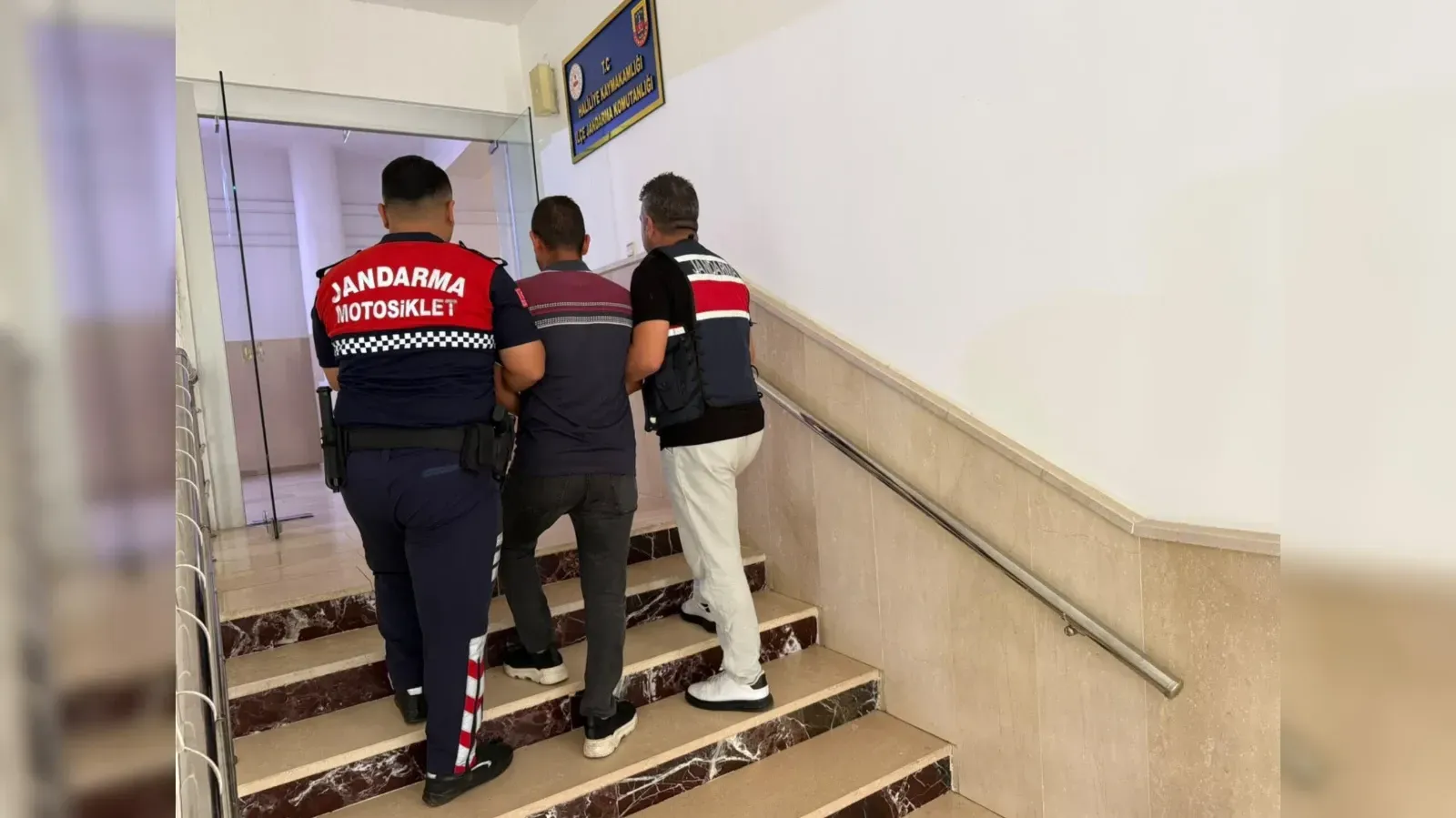 Şanlıurfa’da 7 Yıl Kesinleşmiş Hapis Cezası Bulunan Firari Yakalandı