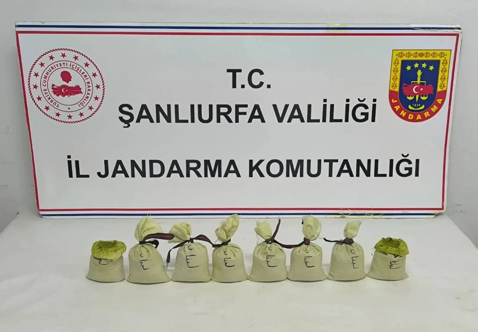 Suruç’ta Uyuşturucu Operasyonu: 2 Kilo Esrar Ele Geçirildi