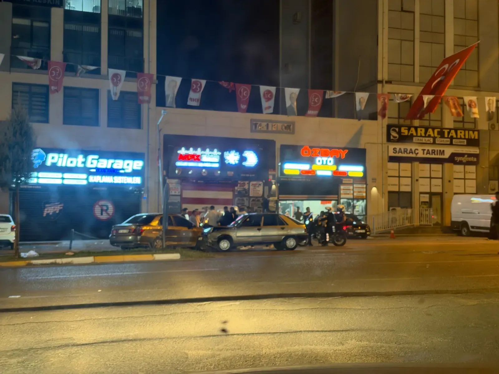Haliliye’de İki Araç Çarpıştı: Maddi Hasar Oluştu