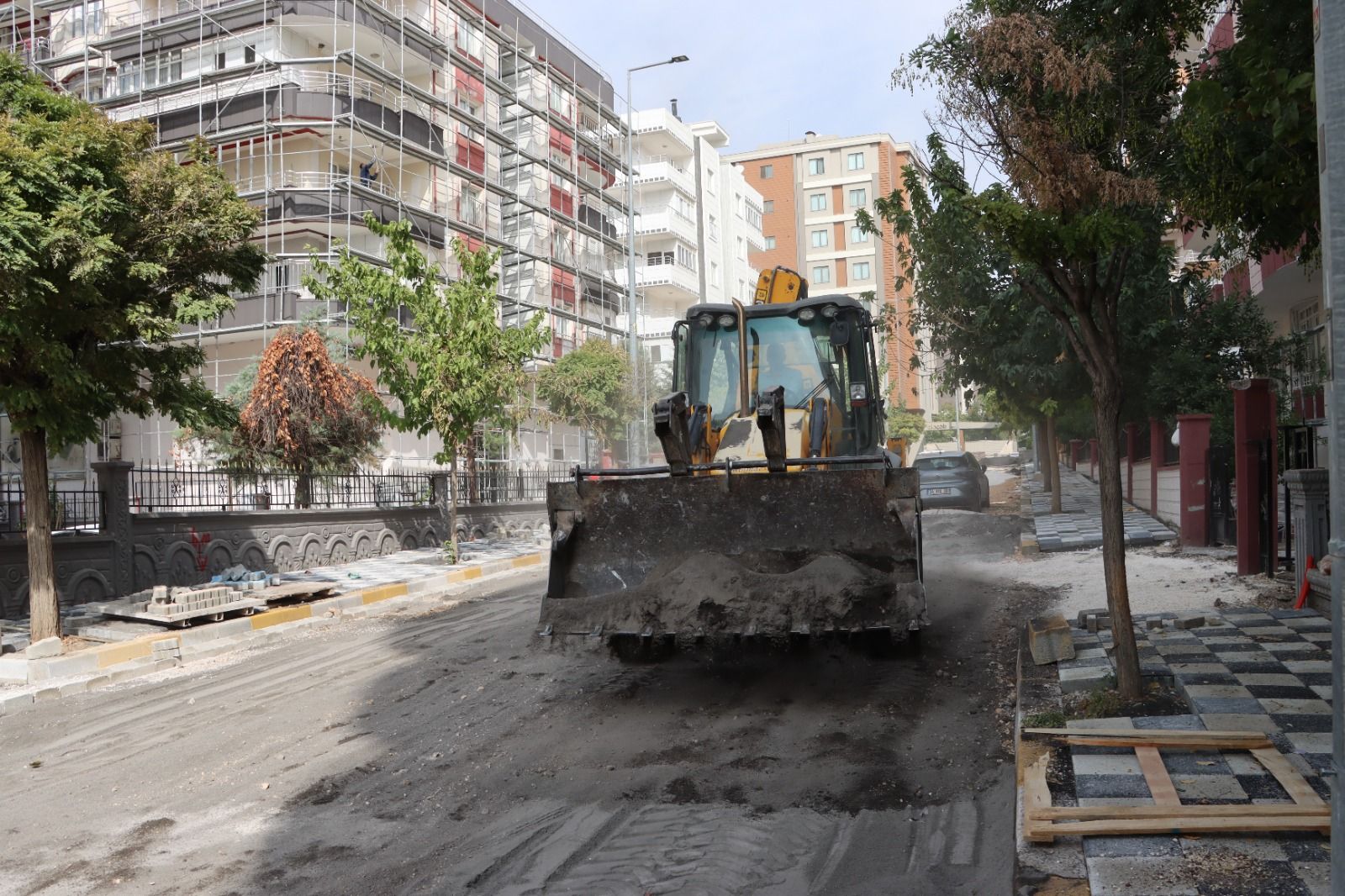 Karaköprü’de Prestij Sokak Uygulamaları Hız Kesmeden Devam Ediyor