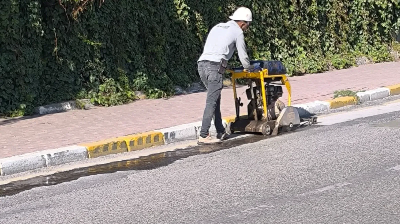 Şanlıurfa’da Yeni Asfalt Yeniden Kazıldı!