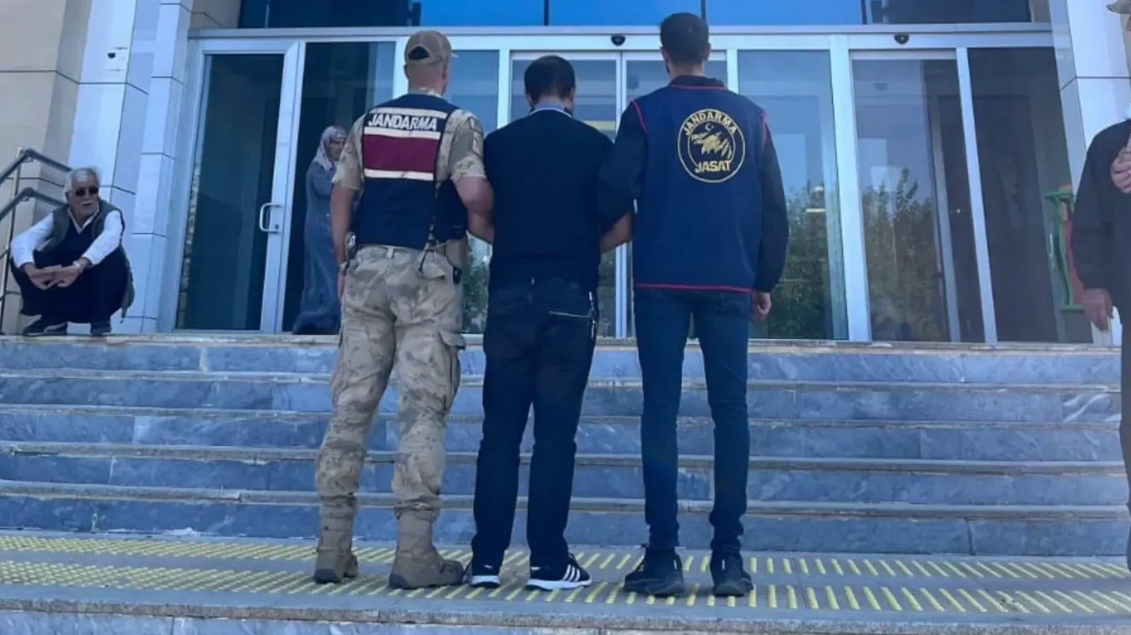 Siverek’te 920 Bin TL’lik Bakır Tel Hırsızlığı: Şüpheli Tutuklandı